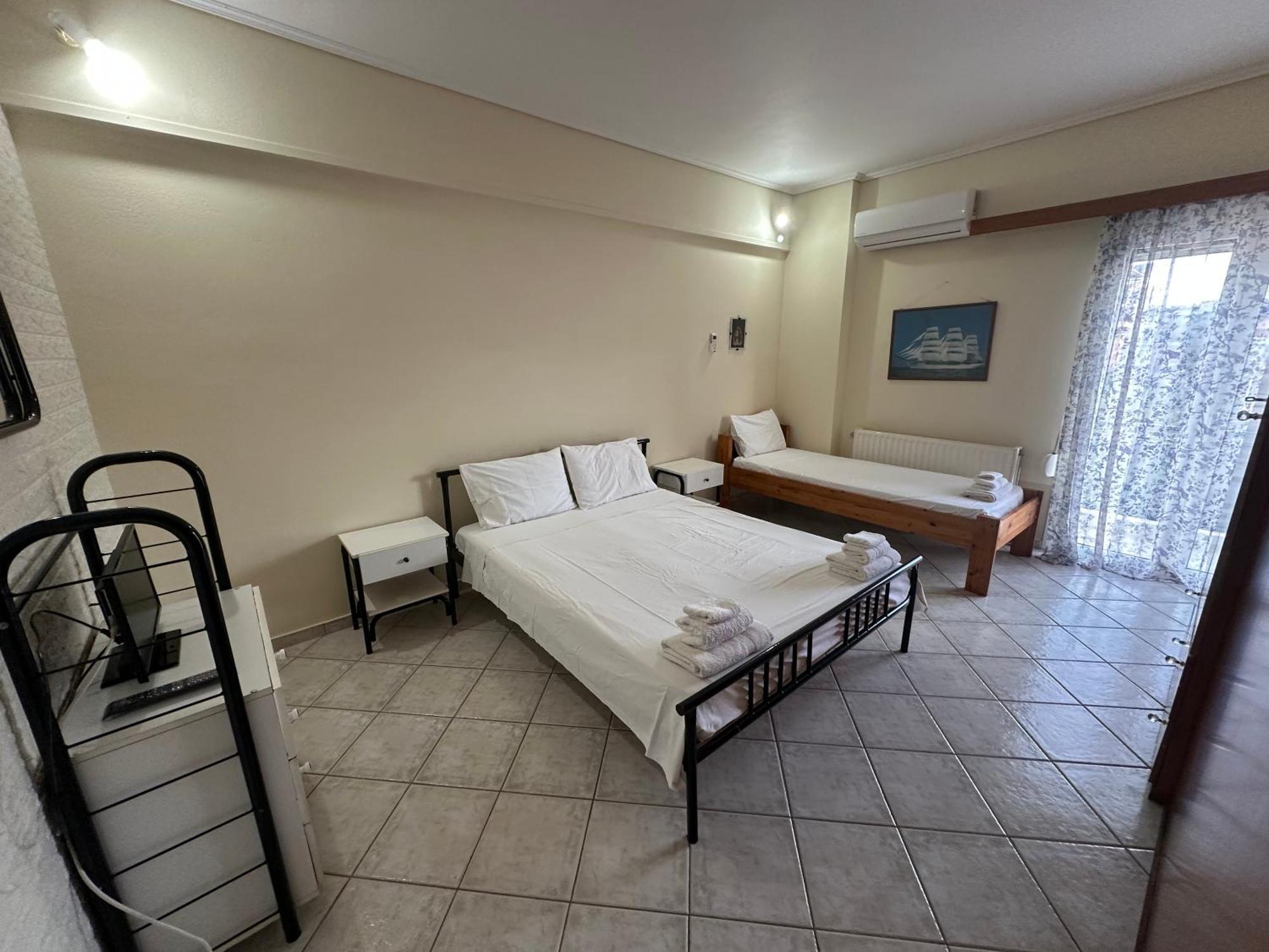 Mariangela Apartments Lixouri Exterior photo